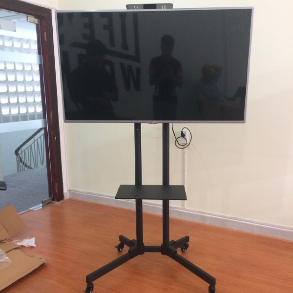 Giá Treo Tivi Di Động P1500 32" - 60" Hàng Nhập Khẩu